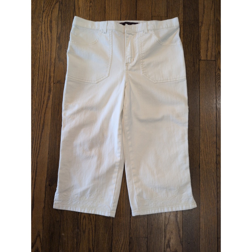 Gloria Vanderbilt White Cropped Capri Pants‎ Embroider Slit Leg Stretch 8 PETITE